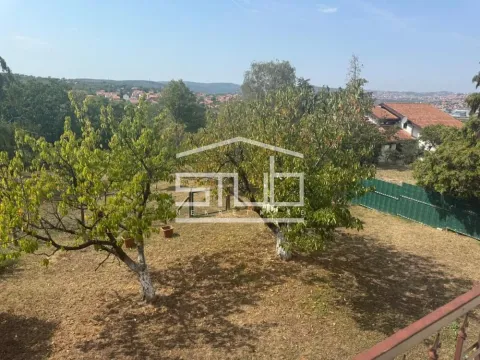 Sale, house, 300m², Boleč, Grocka