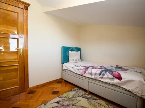 Rent, house, 200m², Gorica C, Podgorica - image 20