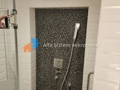 Izdavanje, trosoban stan, 70m², Stari Grad, Beograd - image 13
