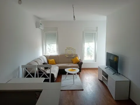 Izdavanje, jednosoban stan, 43m², Zabjelo, Podgorica