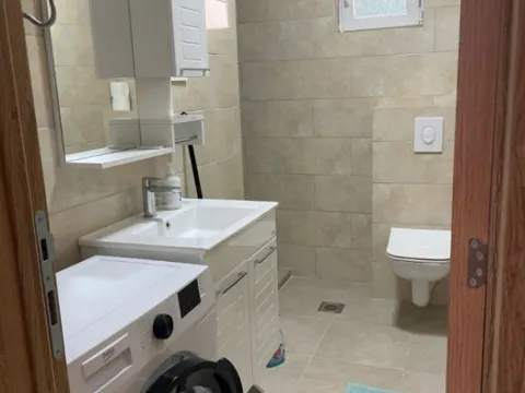 Izdavanje, kuća, 50m², Škaljari, Kotor - image 6