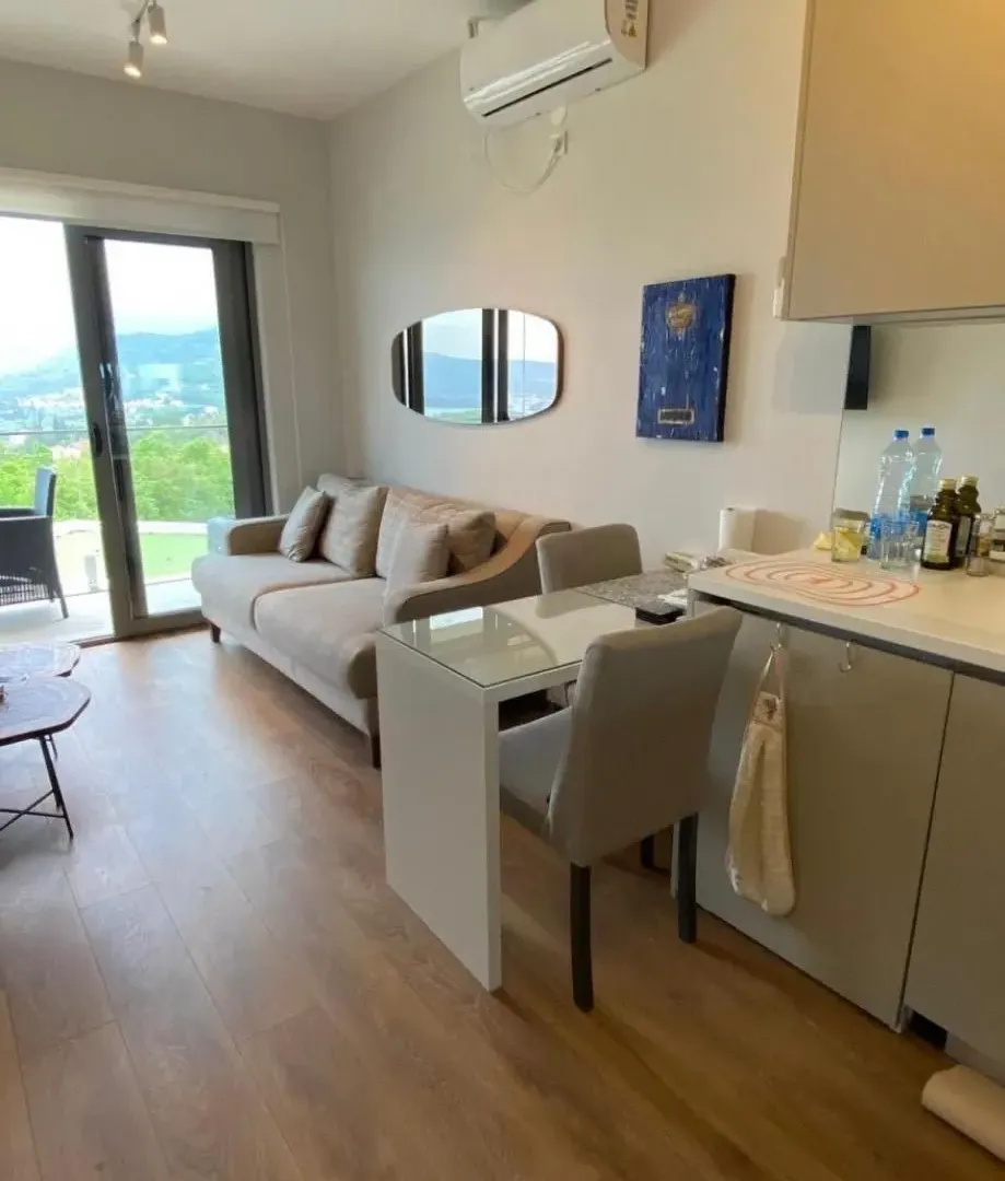 Izdavanje, jednosoban stan, 29m², Kavač, Kotor