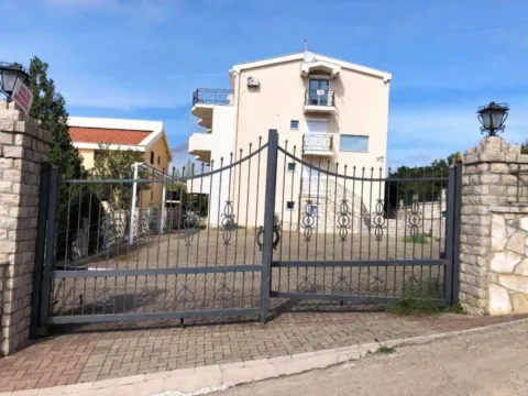 Sale, one bedroom apartment, 38m², Utjeha, Bar - image 2