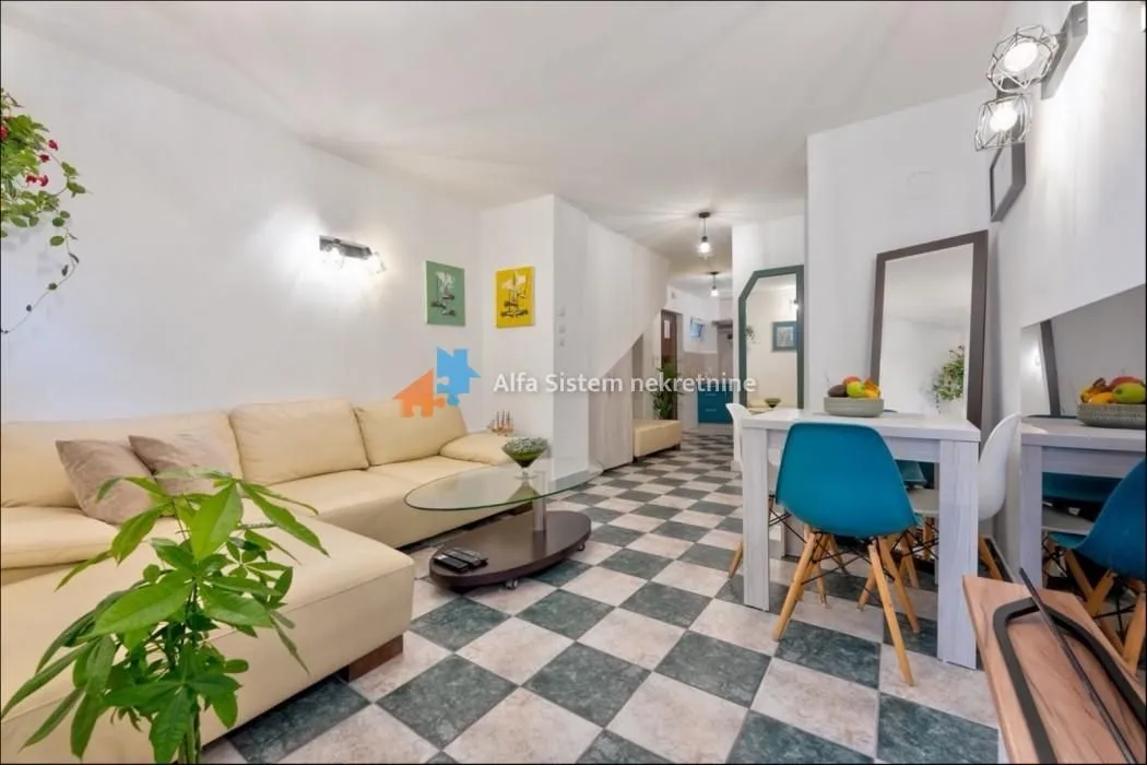 Izdavanje, stan, 37m², Stari Grad, Beograd