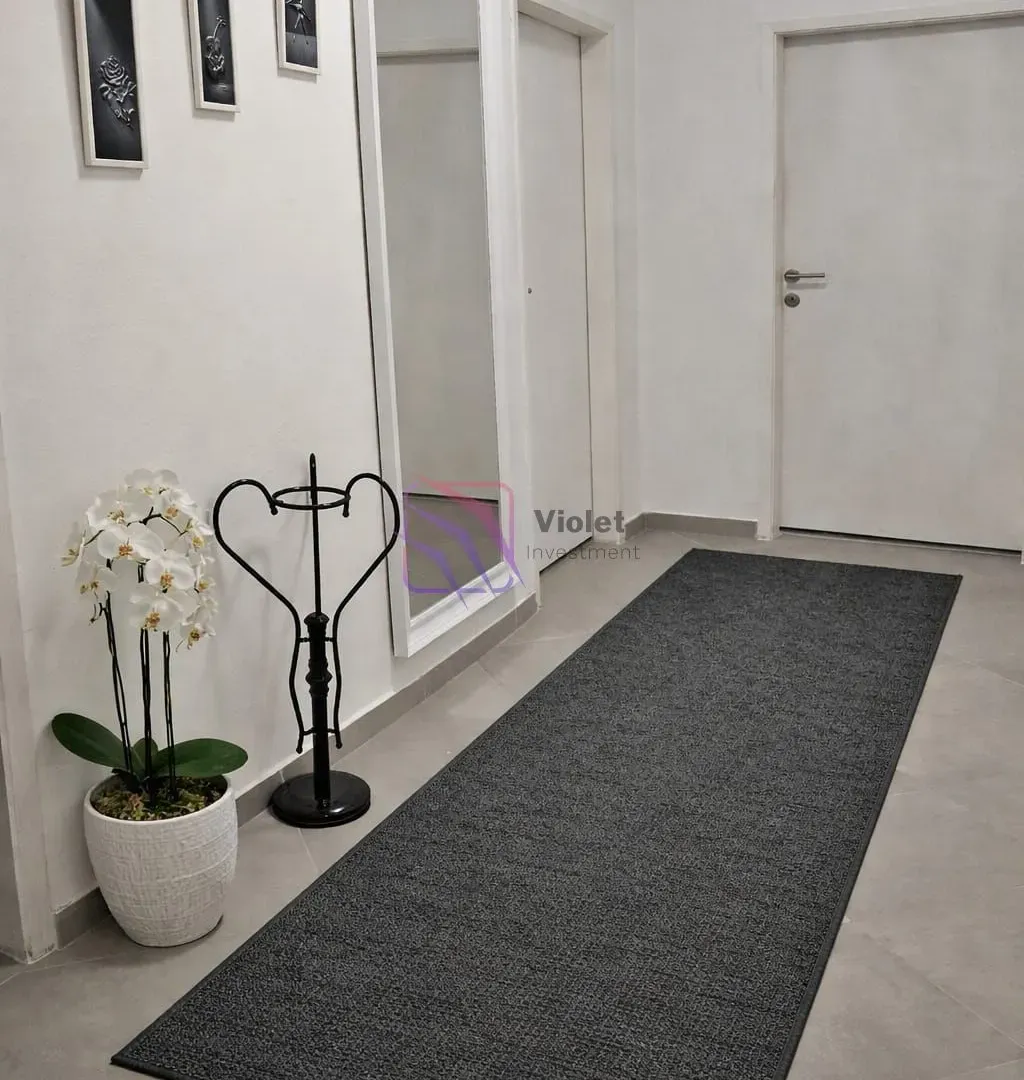 Rent, house, 200m², Gornja Gorica, Podgorica