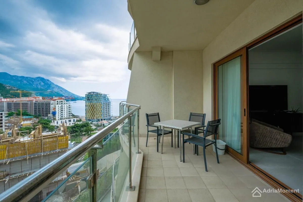 Prodaja, dvosoban stan, 87m², Bečići, Budva