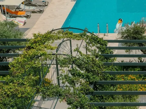 Izdavanje, stan, 90m², Tivat, Crna Gora - image 4