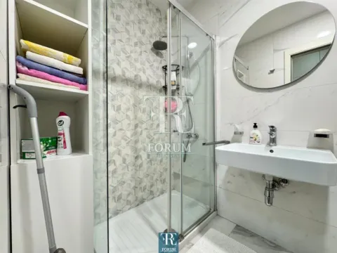 Izdavanje, jednosoban stan, 42m², Central Point, Podgorica - image 12