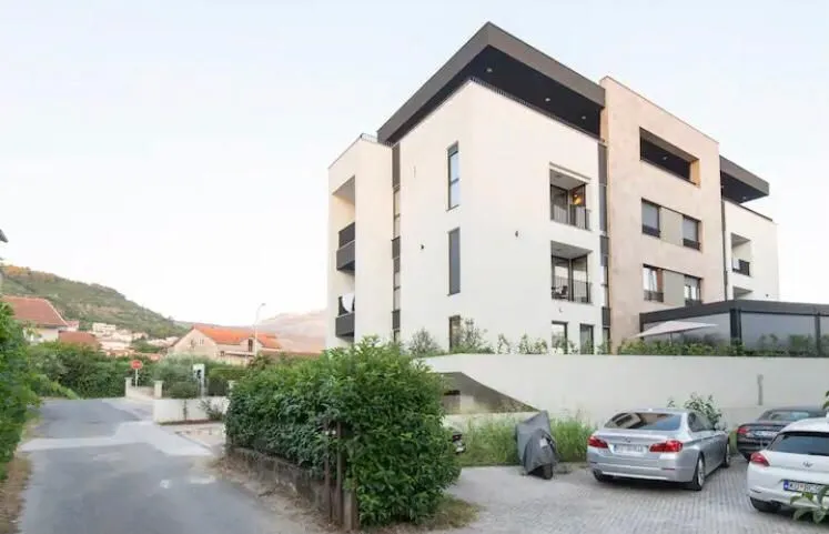 Rent, one bedroom apartment, 40m², Centar, Tivat