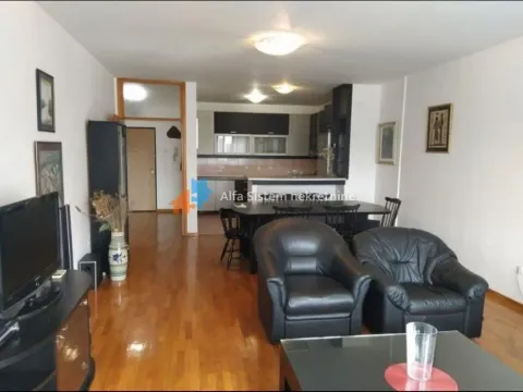 Izdavanje, dvosoban stan, 78m², Južni Bulevar, Vračar Sve Podlokacije - image 3