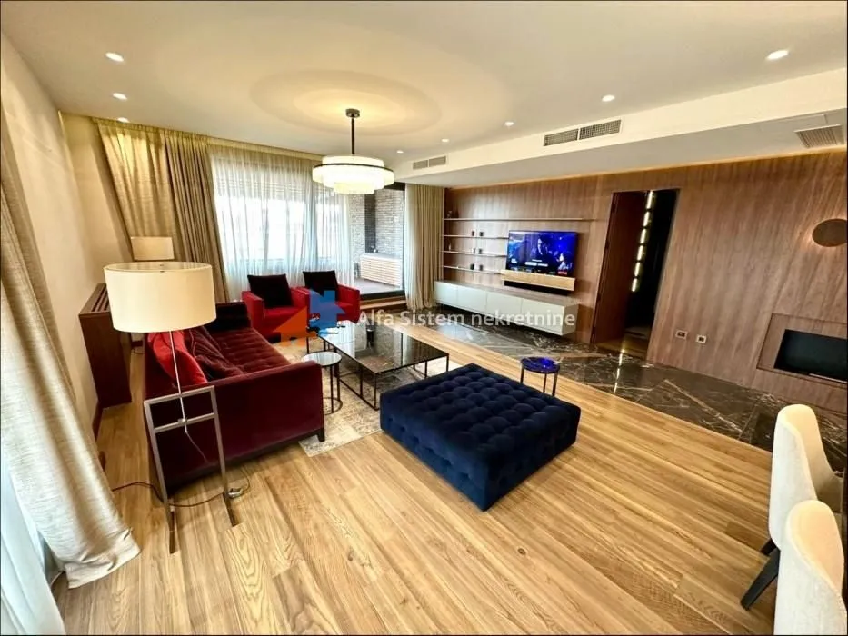 Rent, apartment, 350m², Južni Bulevar, Vračar Sve Podlokacije