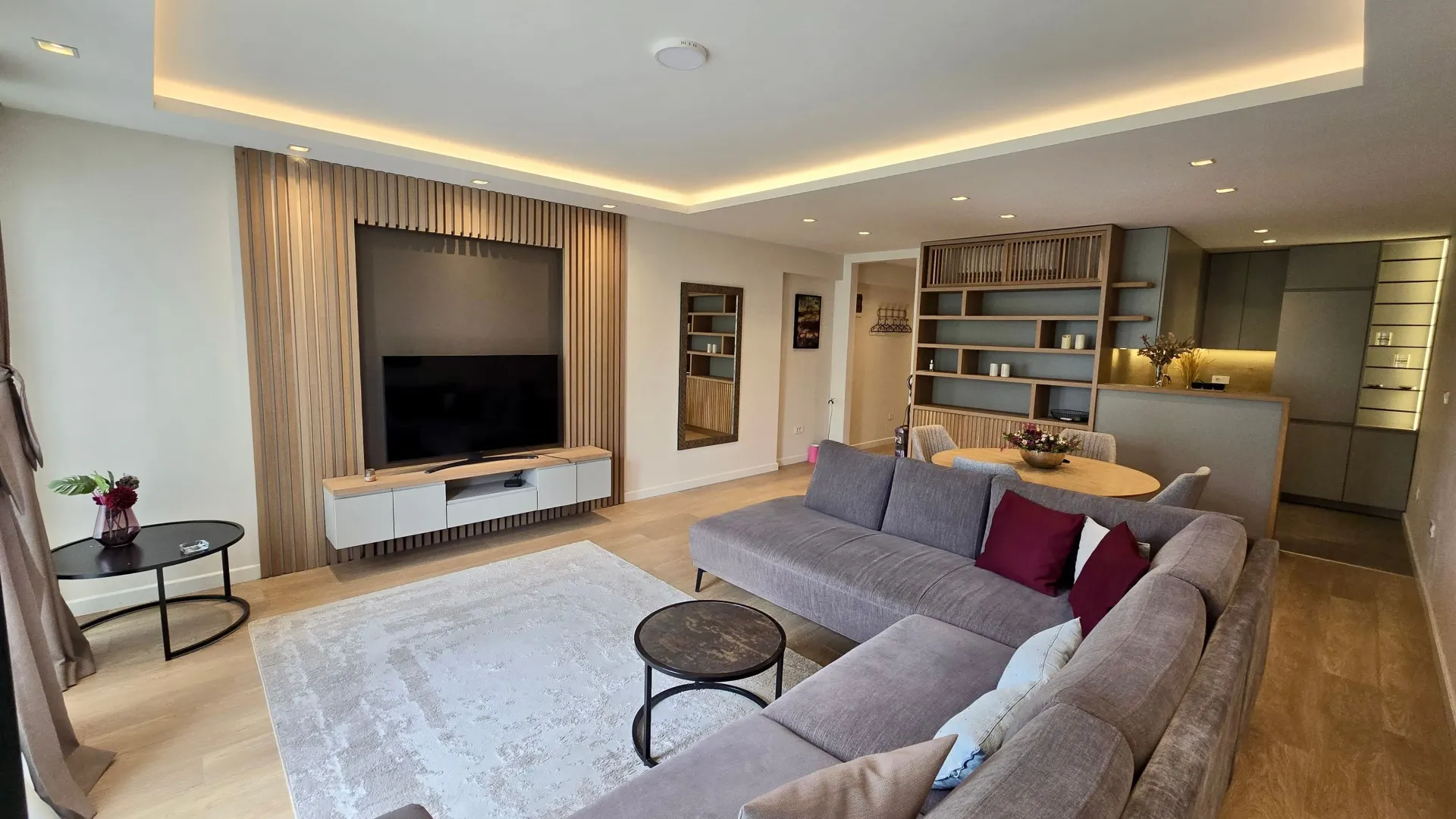 Rent, two bedroom apartment, 120m², Centar, Podgorica
