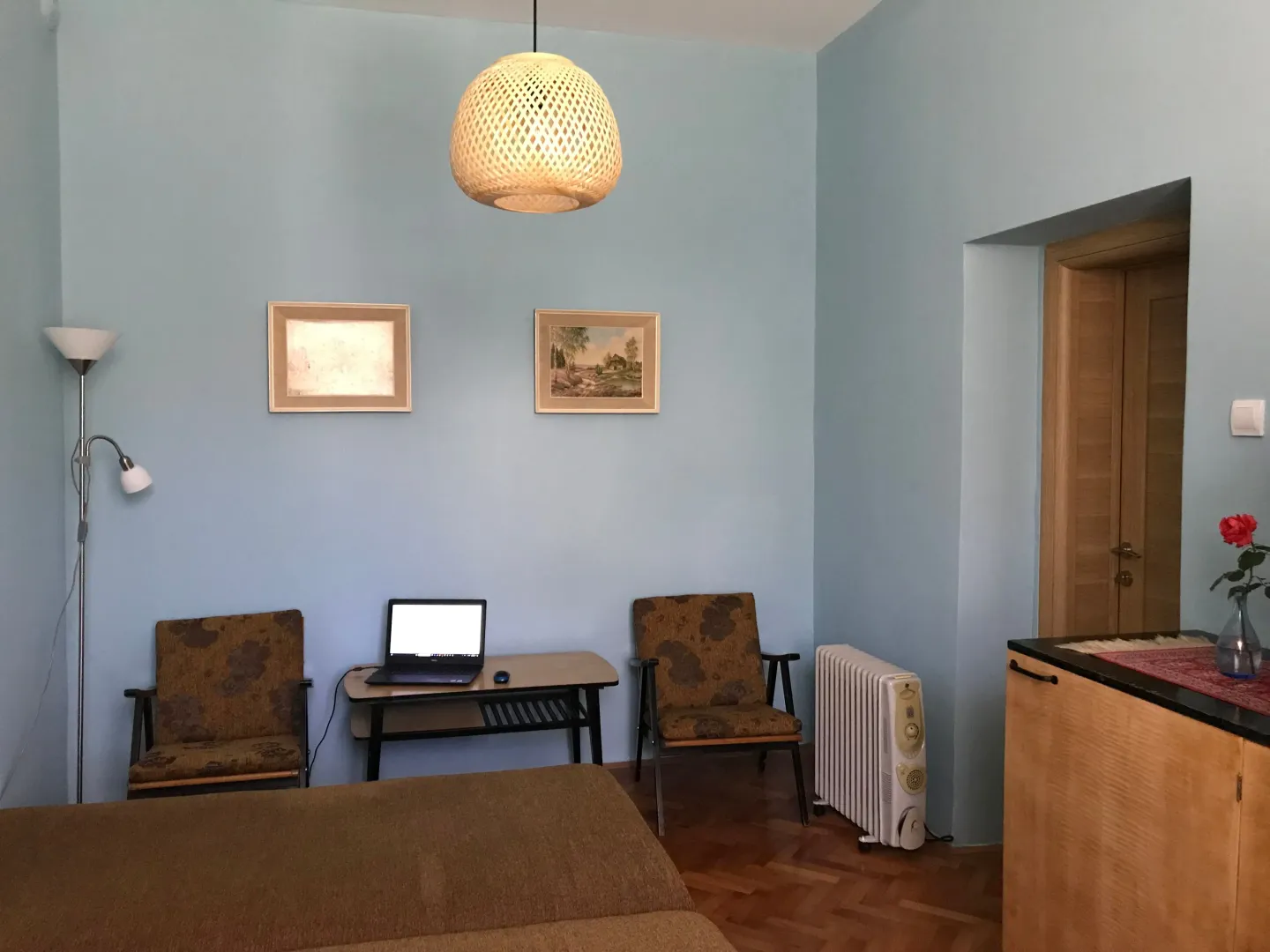 Izdavanje, jednosoban stan, 39m², Centar, Cetinje