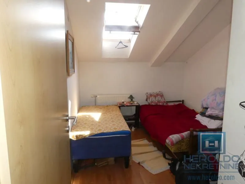Prodaja, trosoban stan, 62m², Centar, Jagodina