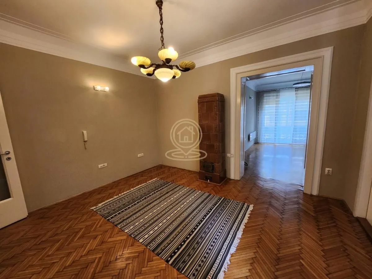 Izdavanje, poslovni prostor, 80m², Stari Grad, Beograd