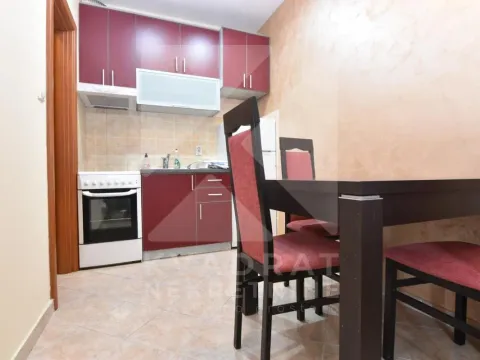 Izdavanje, jednosoban stan, 40m², Pobrežje, Podgorica - image 3