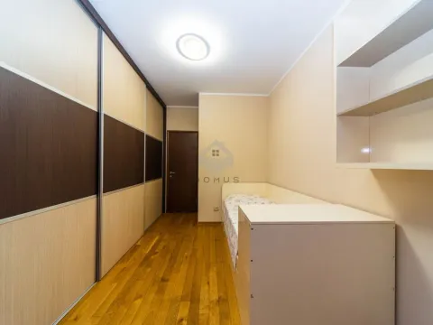 Izdavanje, dvosoban stan, 75m², Krivi Most, Podgorica - image 8