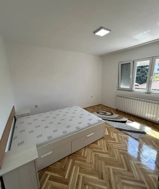 Rent, three bedroom apartment, 85m², Zeleno Brdo, Zvezdara Sve Podlokacije
