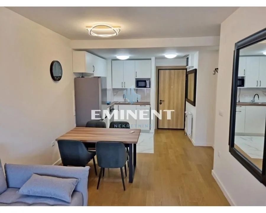 Izdavanje, stan, 43m², Autokomanda, Voždovac Sve Podlokacije
