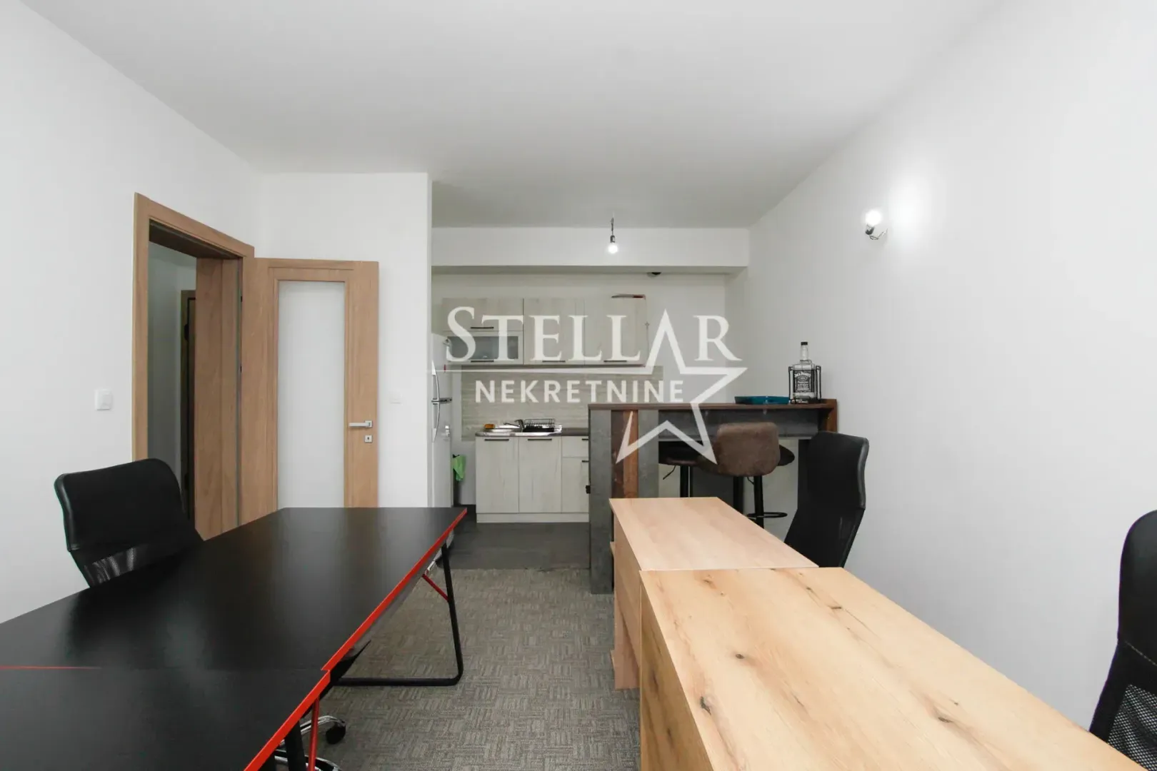 Rent, office space, 70m², Master Kvart, Podgorica