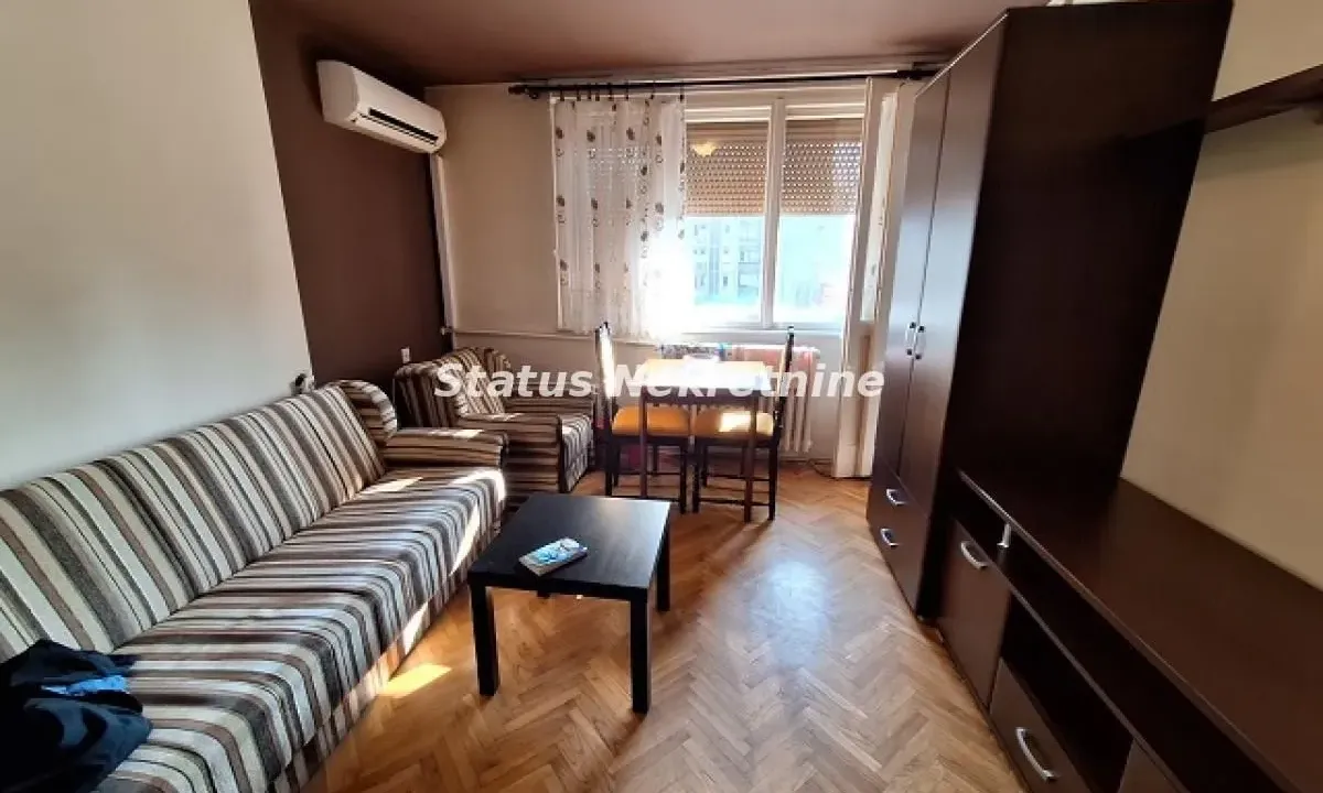 Izdavanje, garsonjera, 25m², Bulevar Oslobodjenja, Novi Sad Sve Podlokacije