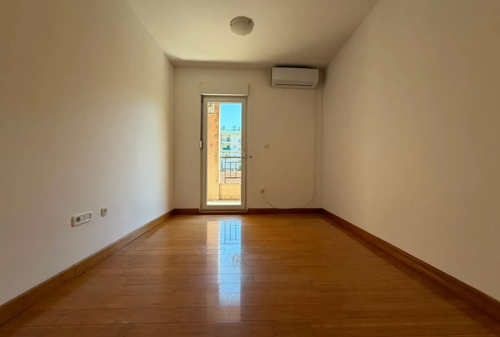 Rent, three bedroom apartment, 107m², Vezirov Most, Podgorica