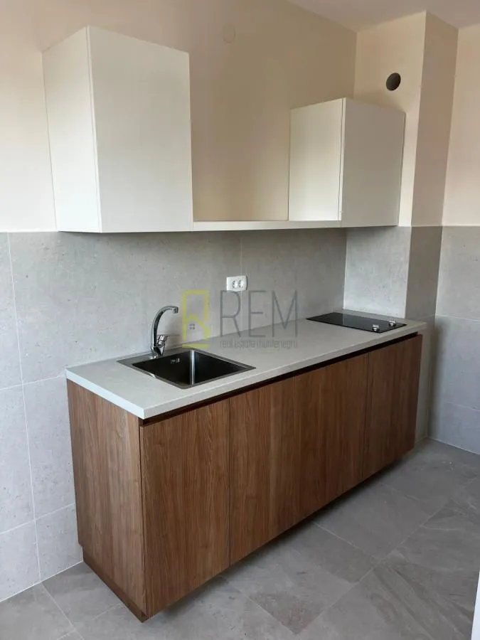 Prodaja, dvosoban stan, 71m², Central Point, Podgorica