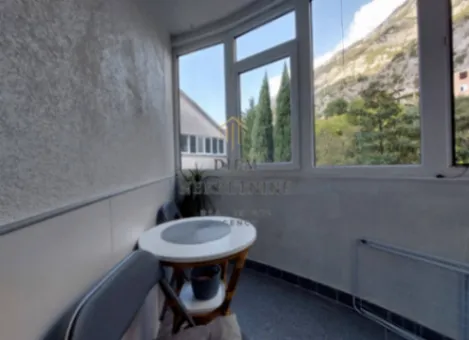 Prodaja, dvosoban stan, 48m², Dobrota, Kotor - image 2