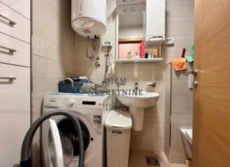 Izdavanje, dvosoban stan, 80m², City Kvart, Podgorica - image 8