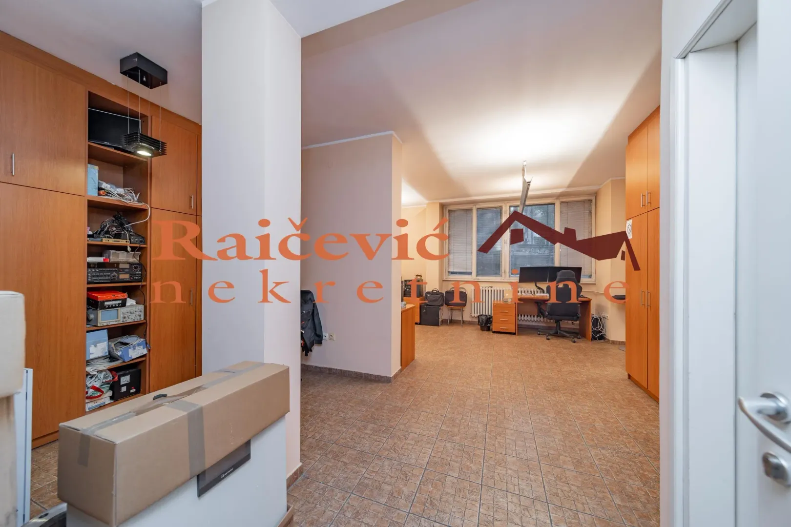 Sale, office space, 138m², Banovo Brdo, Beograd
