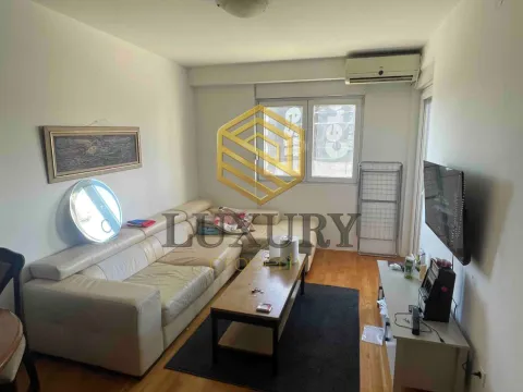 Rent, one bedroom apartment, 36m², 1 maj, Podgorica - image 2