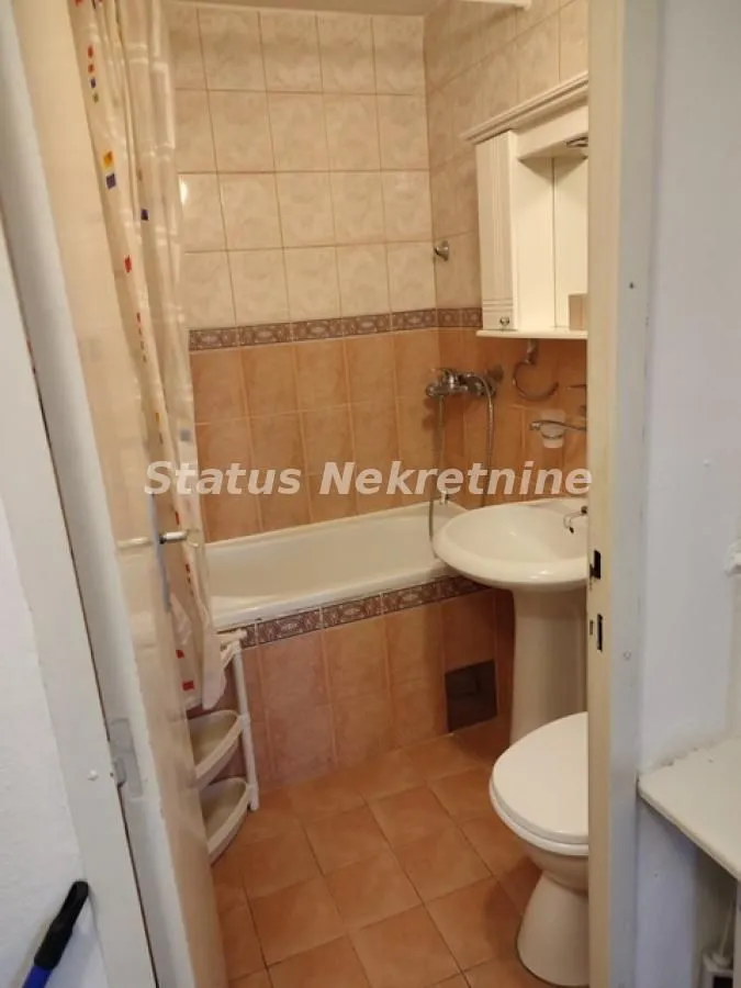 Izdavanje, jednosoban stan, 40m², Liman 3, Novi Sad Sve Podlokacije