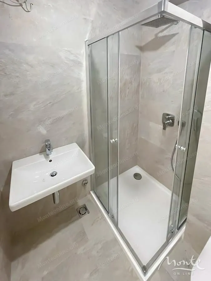 Prodaja, jednosoban stan, 52m², Škaljari, Kotor