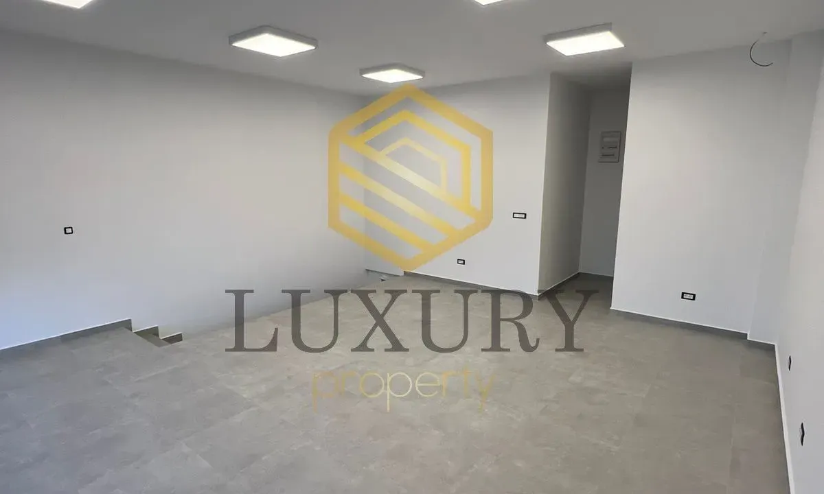 Rent, office space, 95m², City Kvart, Podgorica