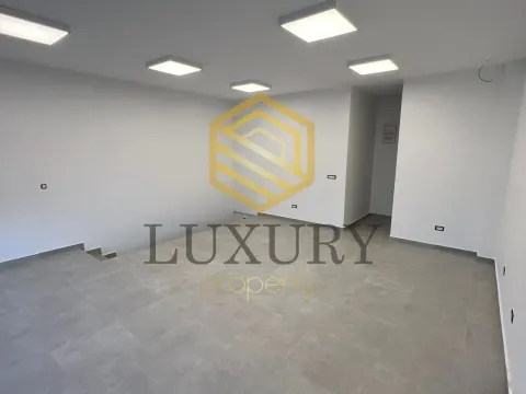 Rent, office space, 95m², City Kvart, Podgorica - image 1
