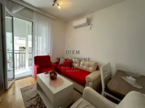 Izdavanje, jednosoban stan, 32m², Stari Aerodrom, Podgorica - image 6