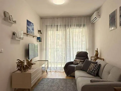 Rent, one bedroom apartment, 52m², Rozino, Budva - image 1