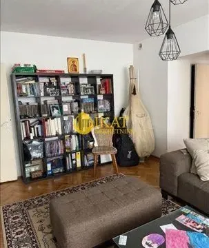 Prodaja, trosoban stan, 71m², Brace Jerković, Voždovac Sve Podlokacije