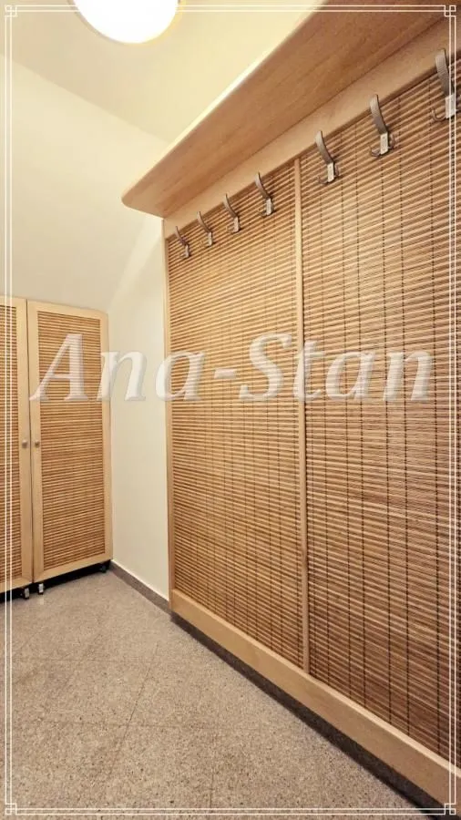 Rent, house, 290m², Voždovac Sve Podlokacije, Beograd