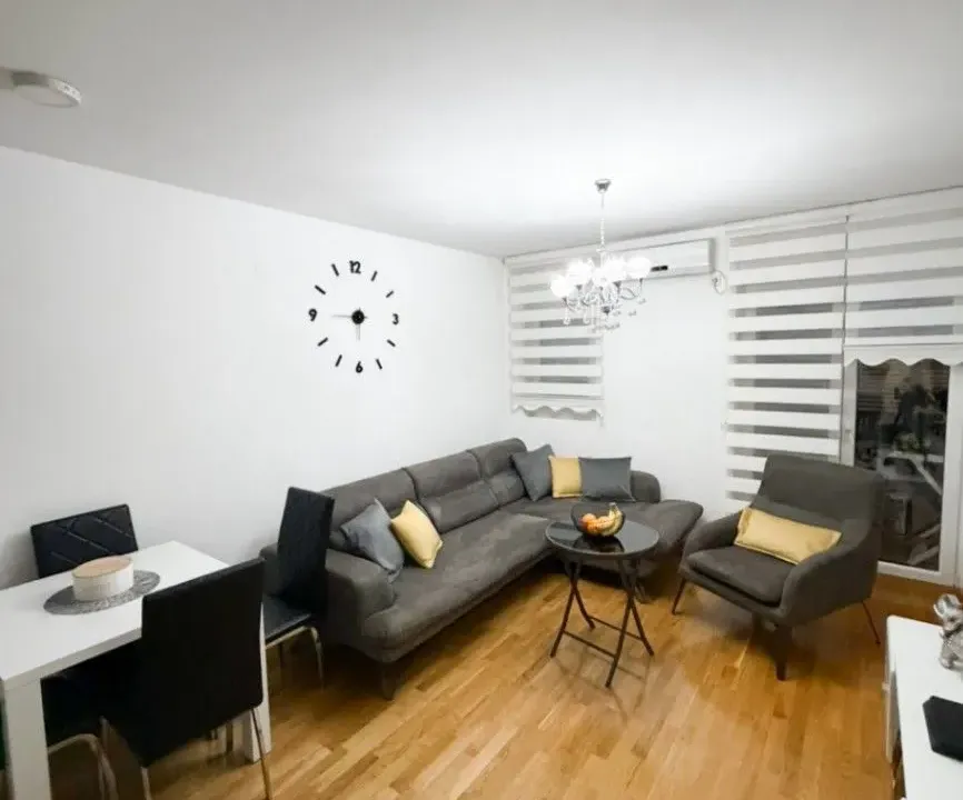 Prodaja, jednosoban stan, 42m², Stari Aerodrom, Podgorica