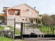 Rent, three bedroom apartment, 162m², Spuž, Danilovgrad - image 2