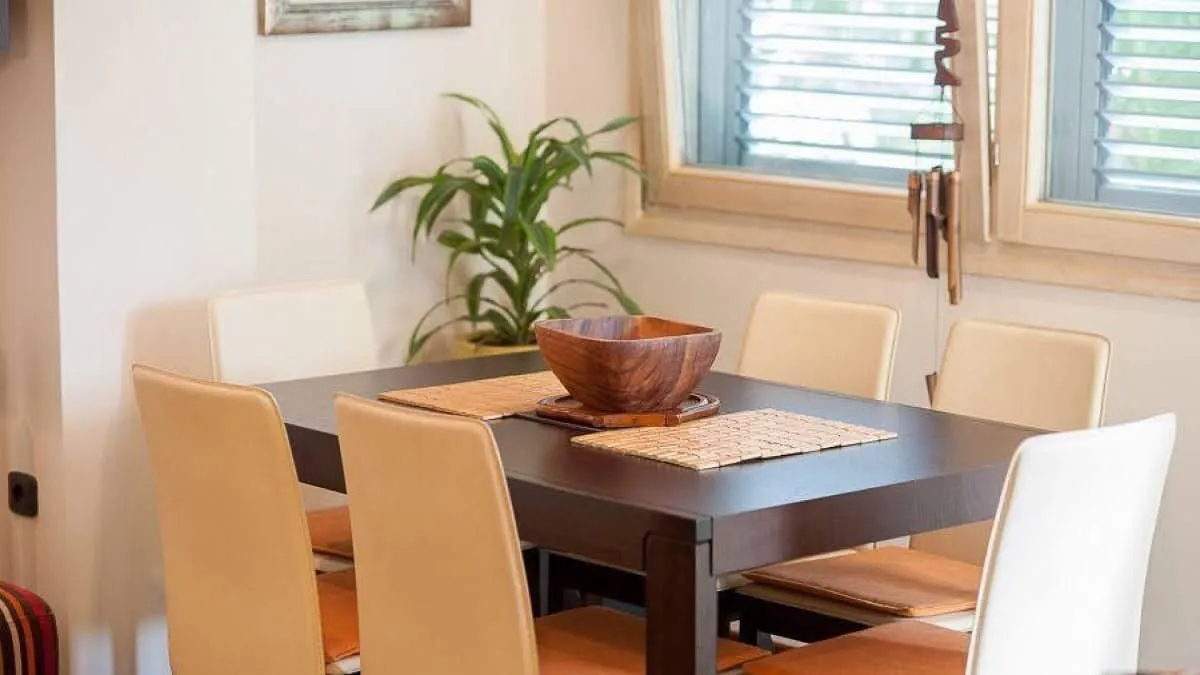 Prodaja, dvosoban stan, 70m², Centar, Tivat