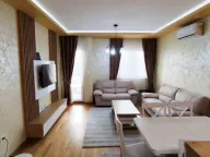 Izdavanje, dvosoban stan, 64m², City Kej, Podgorica - image 1