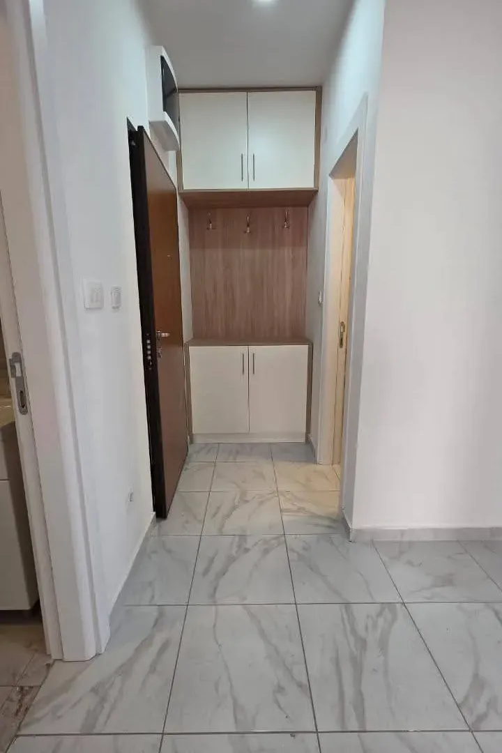 Prodaja, dvosoban stan, 70m², 1 maj, Podgorica