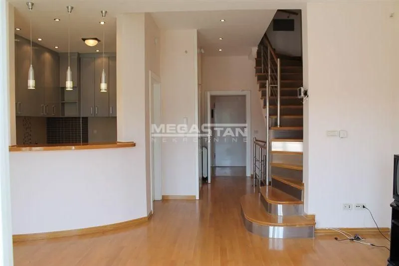 Prodaja, kuća, 215m², Savski Venac, Beograd