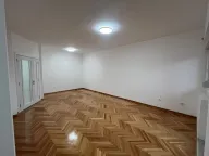 Izdavanje, trosoban stan, 100m², Zabjelo, Podgorica - image 14