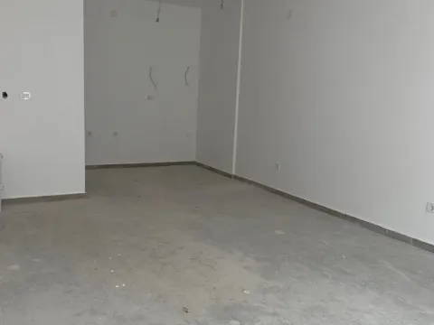 Sale, one bedroom apartment, 87m², Bečići, Budva - image 2