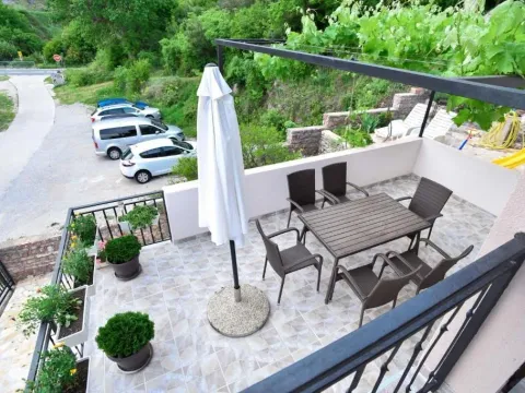 Prodaja, kuća, 179m², Petrovac, Budva - image 2