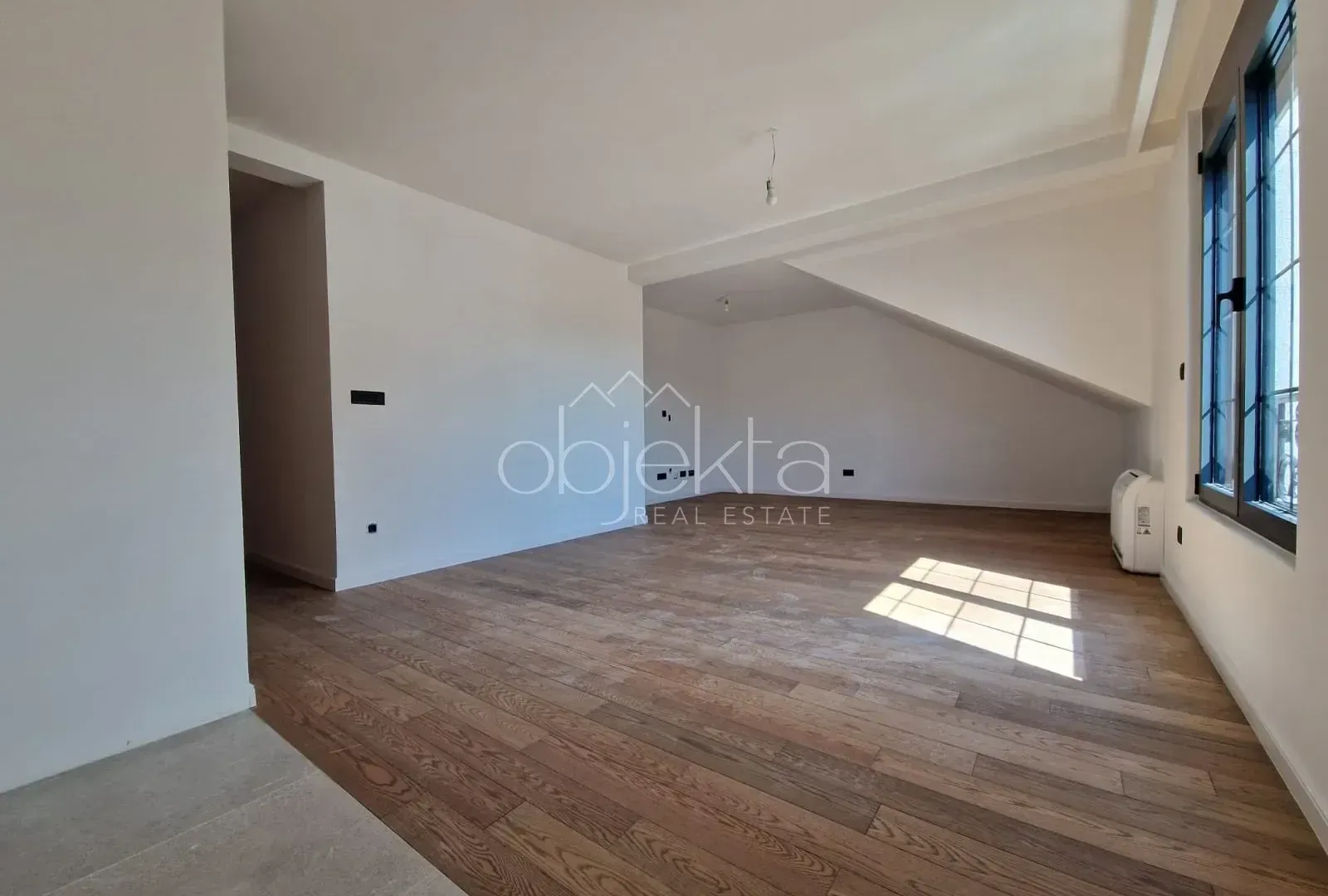 Sale, apartment, 96m², Tivat, Crna Gora