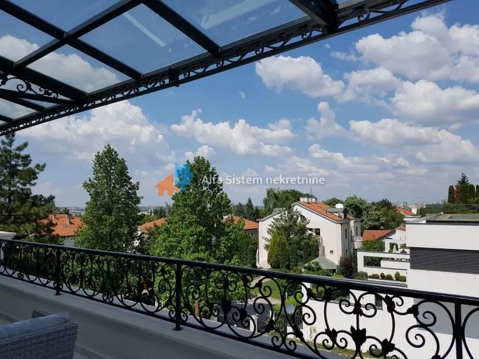Izdavanje, stan, 215m², Savski Venac, Beograd